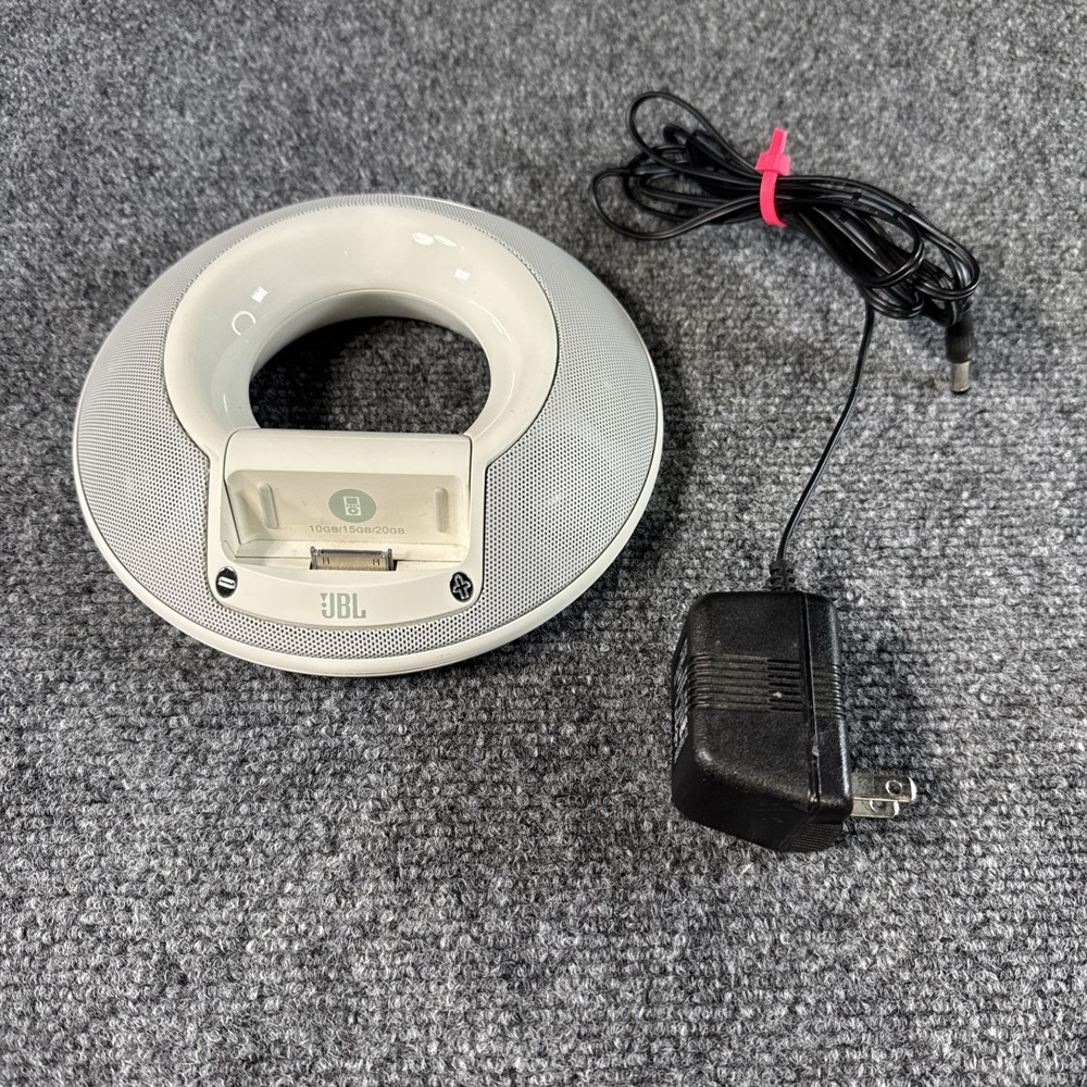 JBL On Stage Audio Dock Speaker for Apple iPod, White/Silver w/ Power Adapter